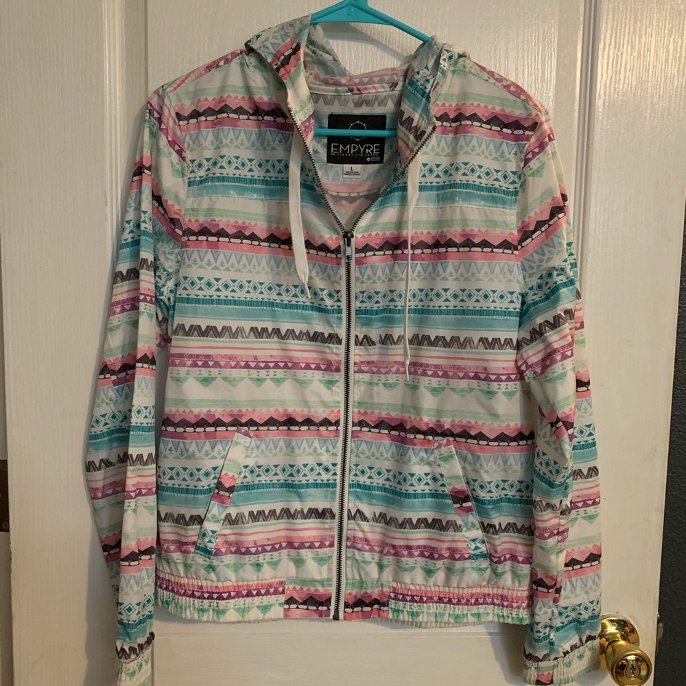 Empyre wind breaker
